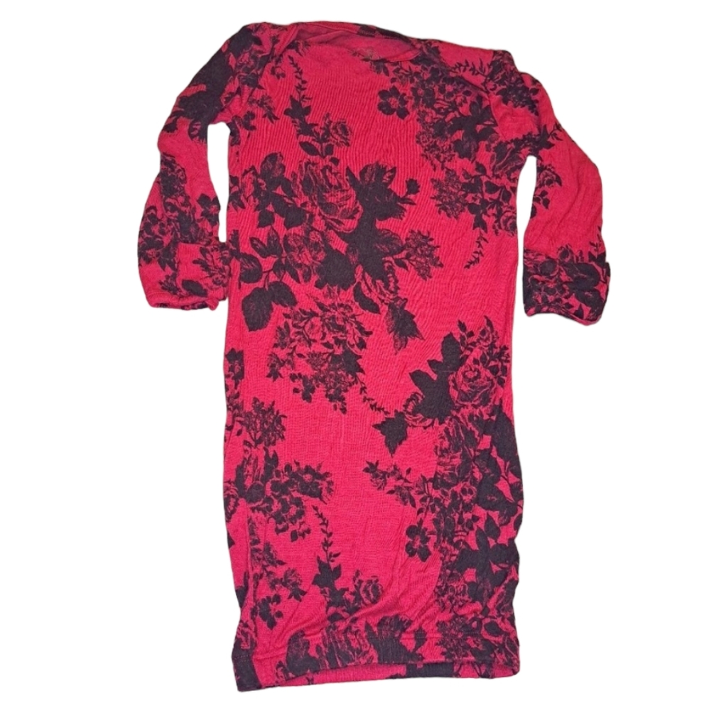 Everly Grey Floral Infant Sleeper Gown Size 0-3 Months